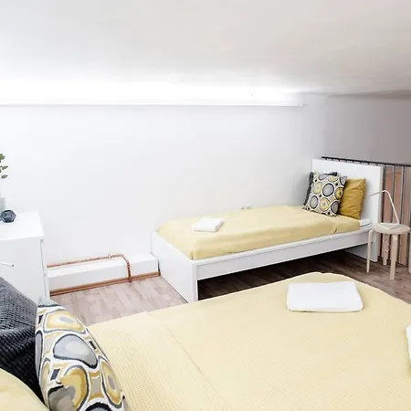 Apartment Huge, Central For 8 People *