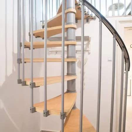 Huge, Central For 8 People Apartment